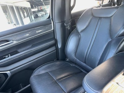 2022 Jeep Wagoneer Series III 4x2
