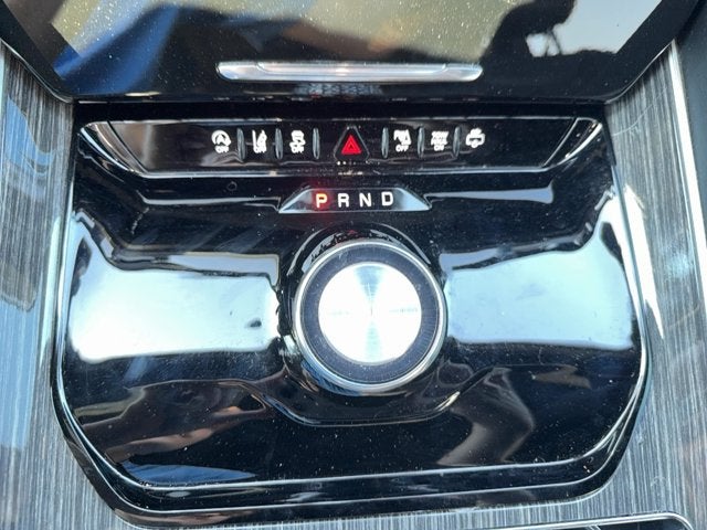 2022 Jeep Wagoneer Series III 4x2