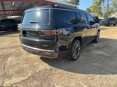2022 Jeep Wagoneer Series III 4x2