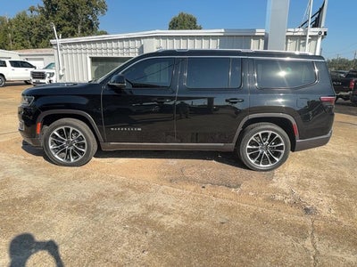 2022 Jeep Wagoneer Series III 4x2