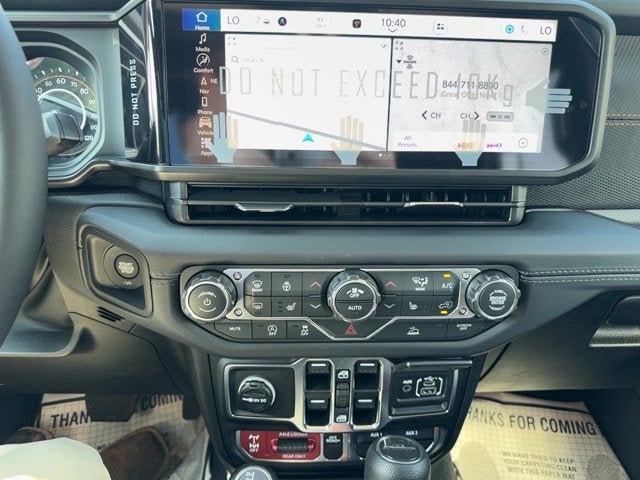 2026 Jeep Gladiator GLADIATOR MOJAVE 4X4