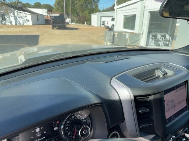 2023 RAM 1500 Tradesman Crew Cab 4x4 5'7' Box