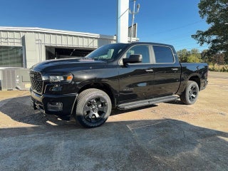 2027 RAM Ram 1500 RAM 1500 EXPRESS CREW CAB 4X4 5'7' BOX