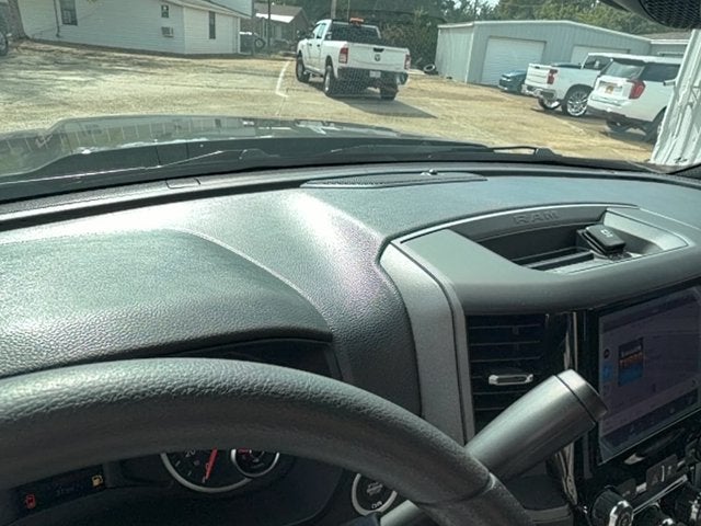 2027 RAM Ram 3500 Chassis Cab RAM 3500 TRADESMAN CHASSIS REGULAR CAB 4X4 60' CA