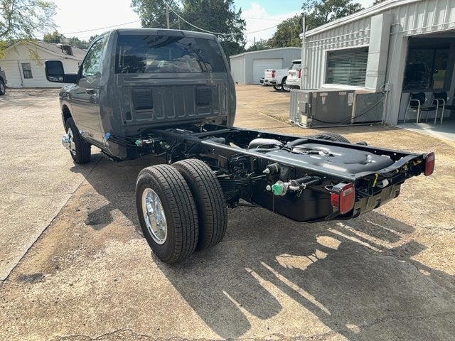 2027 RAM Ram 3500 Chassis Cab RAM 3500 TRADESMAN CHASSIS REGULAR CAB 4X4 60' CA