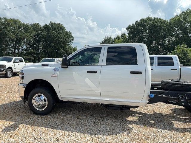 2026 RAM Ram 3500 Chassis Cab RAM 3500 TRADESMAN CREW CAB CHASSIS 4X4 60' CA